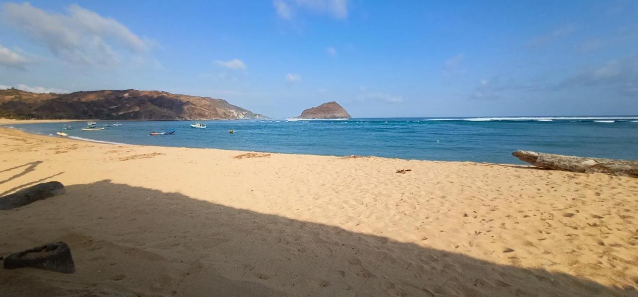 Elisa Homestay Areguling Kuta  Kültér fotó